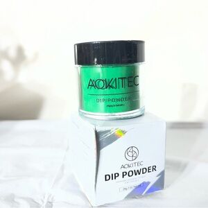 Vibrant Green Dip Powder for Women